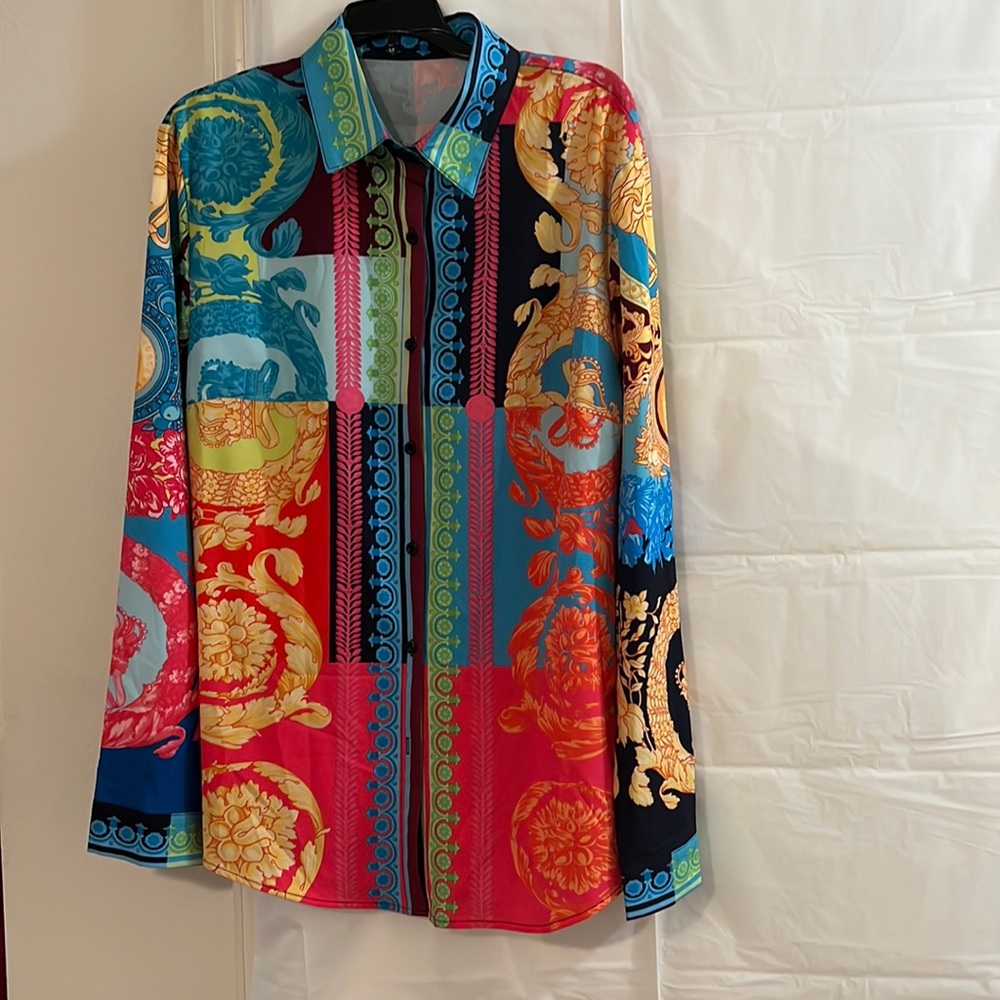 Beautiful INSPIRED  button down blouse